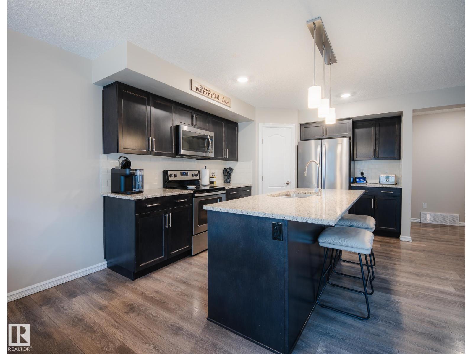 4431 5 ST NW NW - 11