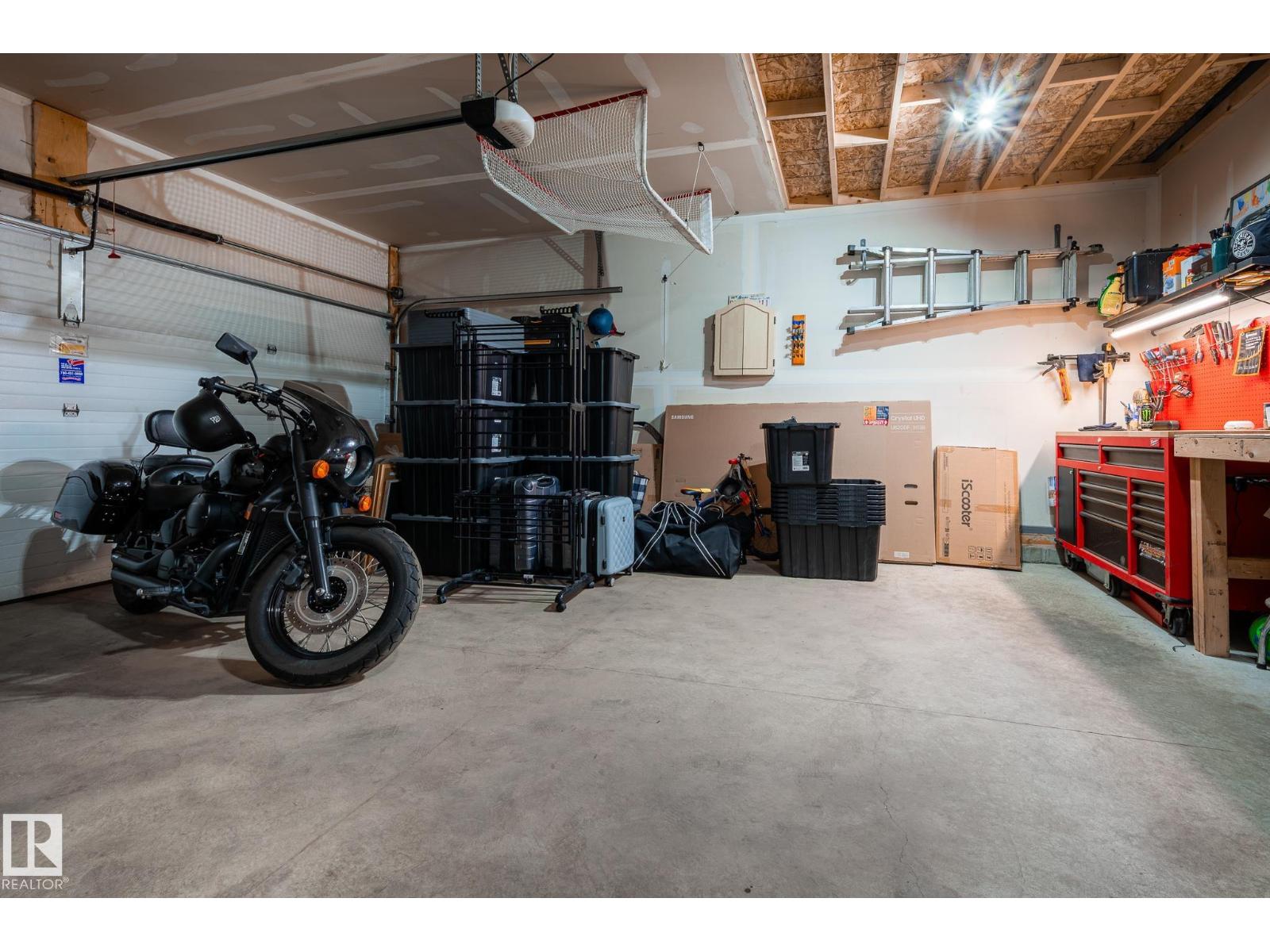 4431 5 ST NW NW - 30
