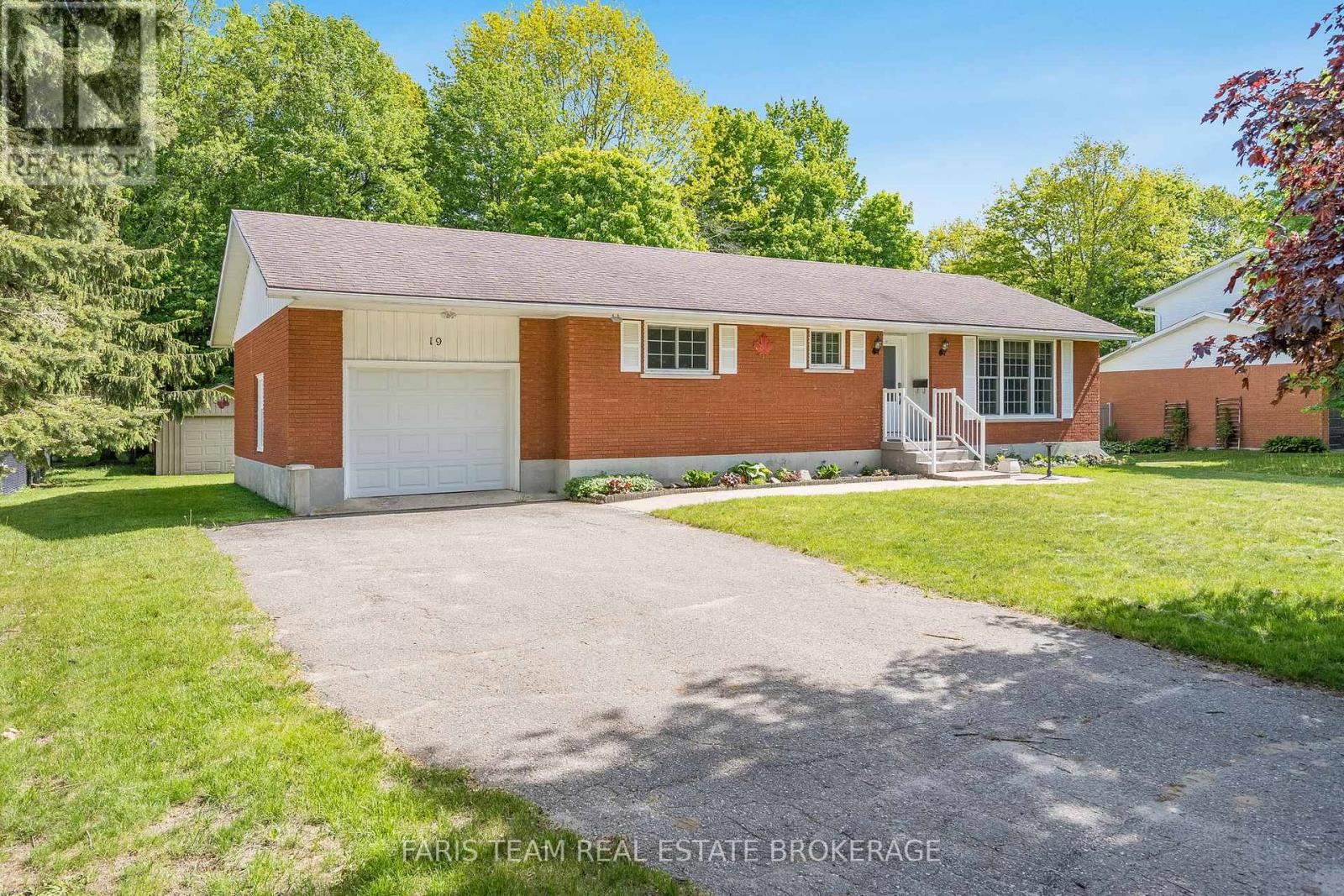 19 MAPLEGATE ROAD - 2
