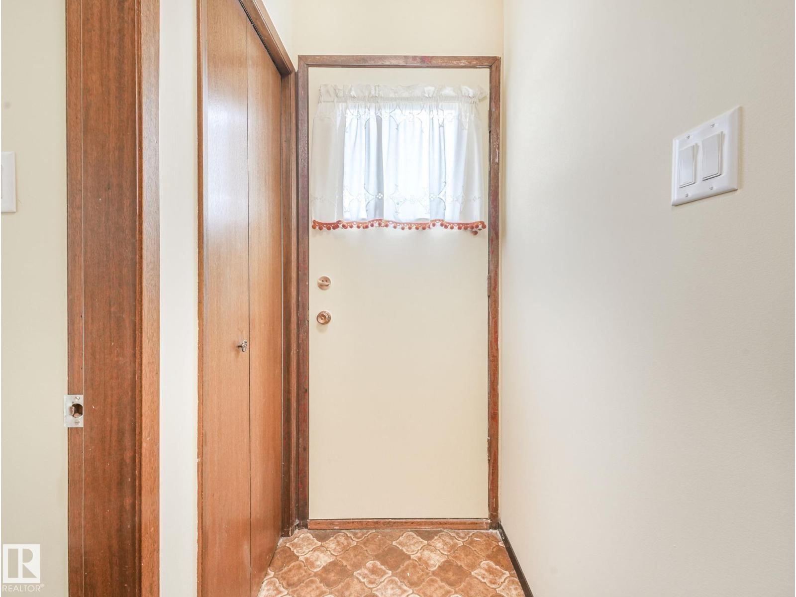10206 173A AV NW - 55