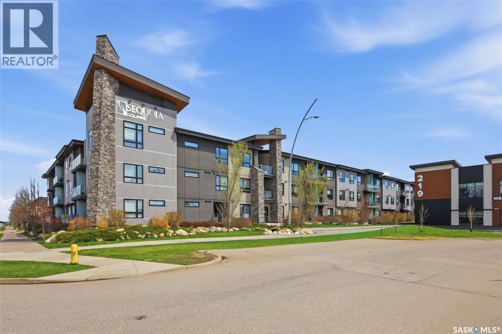 #316 223 Evergreen SQUARE - Image 3