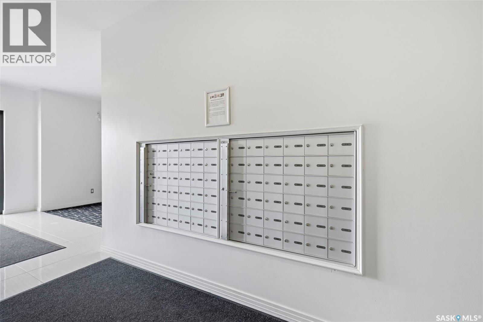 #316 223 Evergreen SQUARE - 30