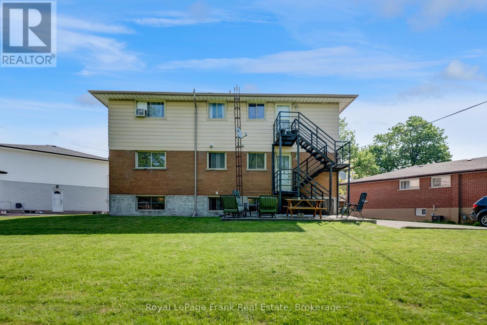 596 TALBOT COURT - 11