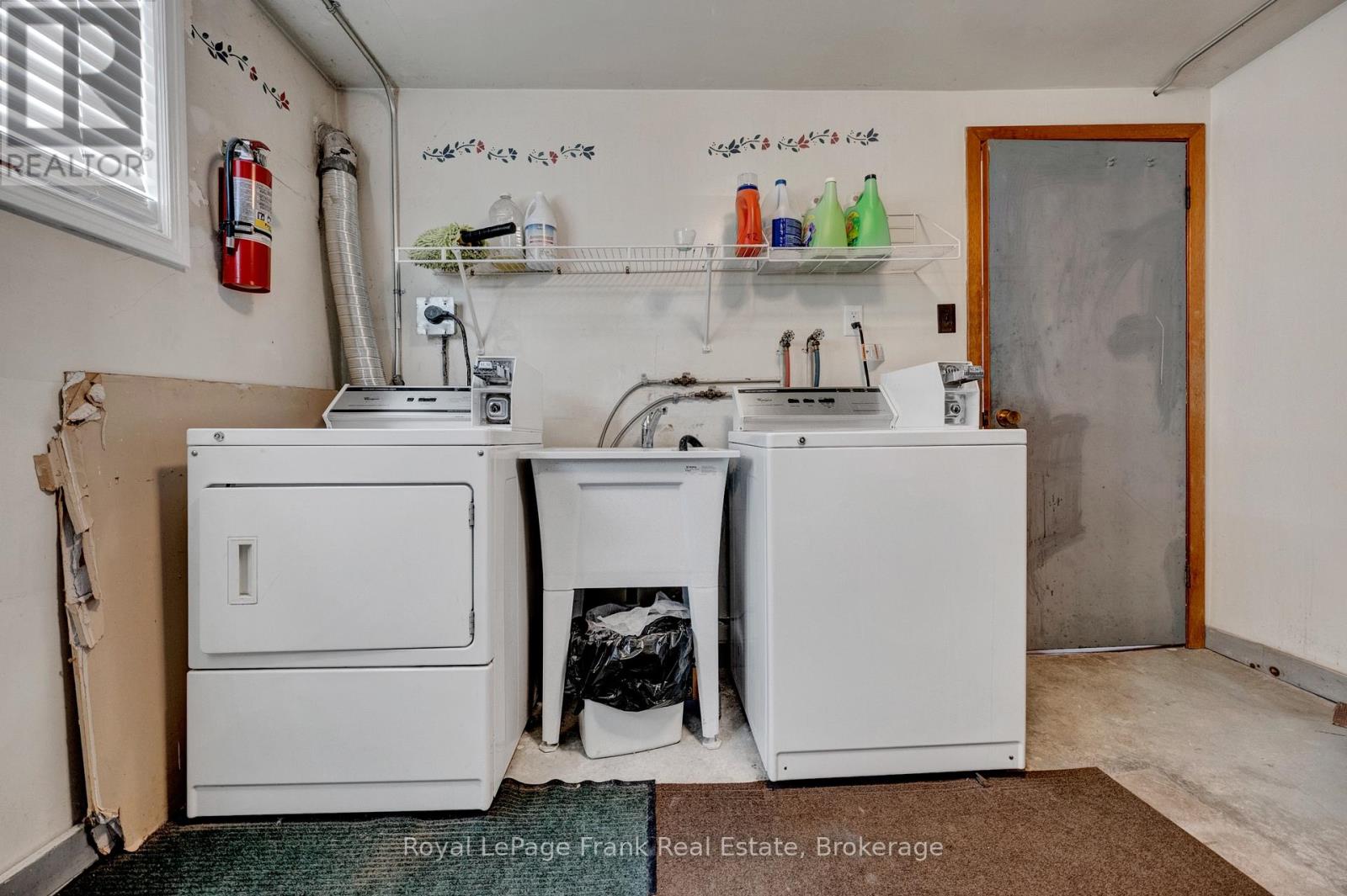 596 TALBOT COURT - 15