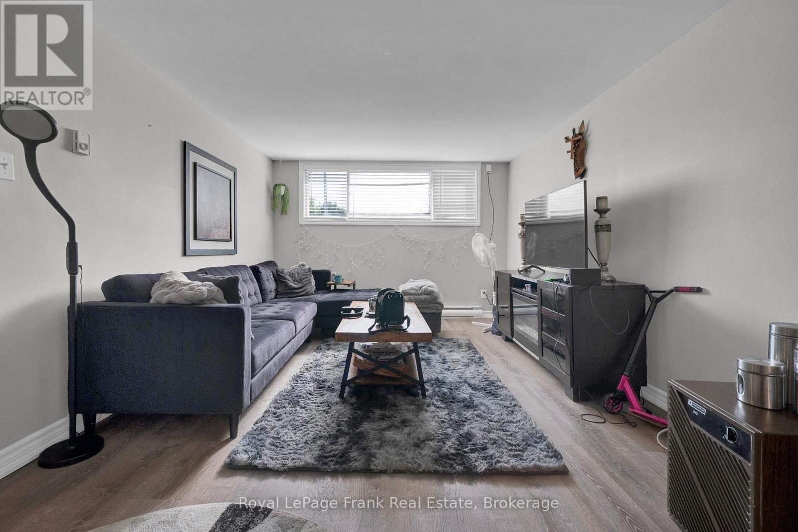 596 TALBOT COURT - 16