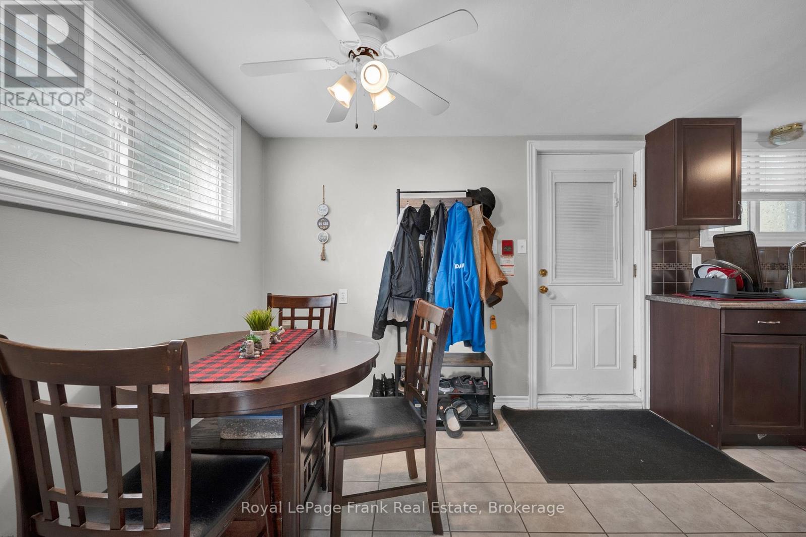 596 TALBOT COURT - 20