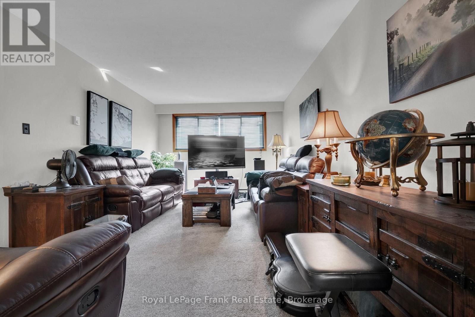 596 TALBOT COURT - 29