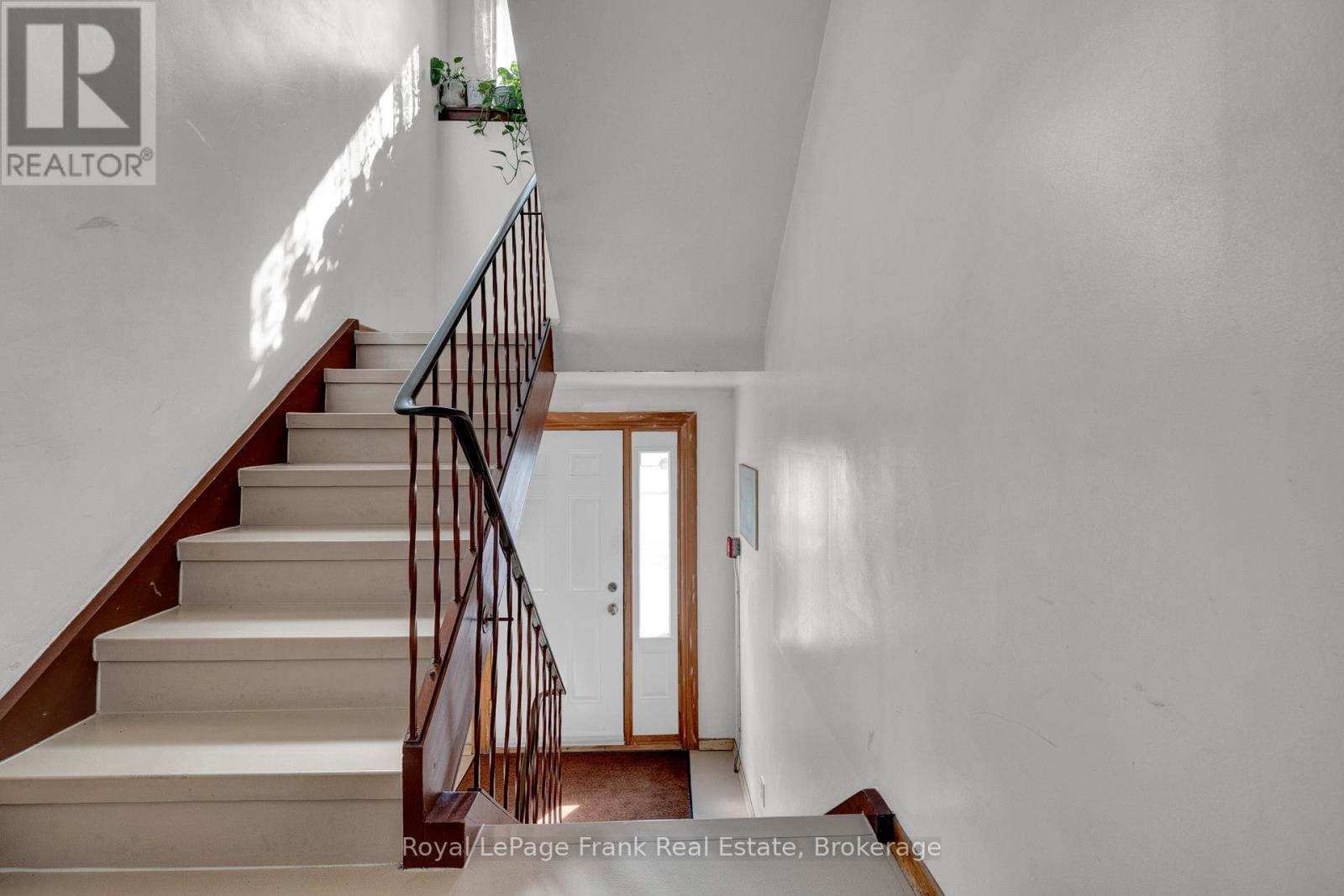 596 TALBOT COURT - 39