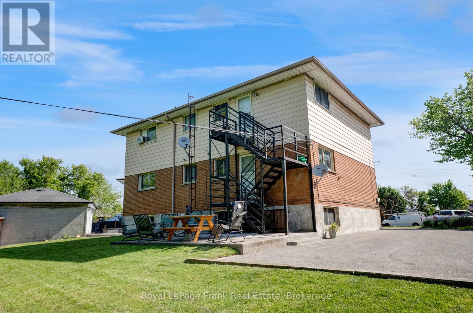 596 TALBOT COURT - 8