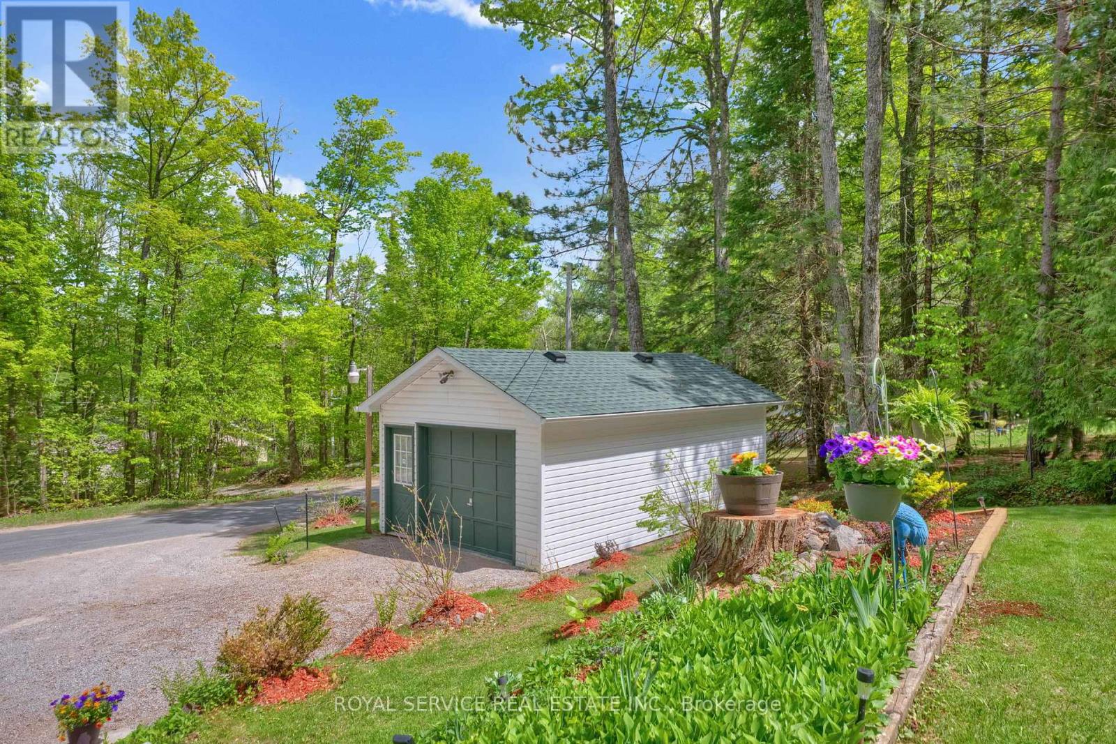1039 GRACE RIVER ROAD - 23