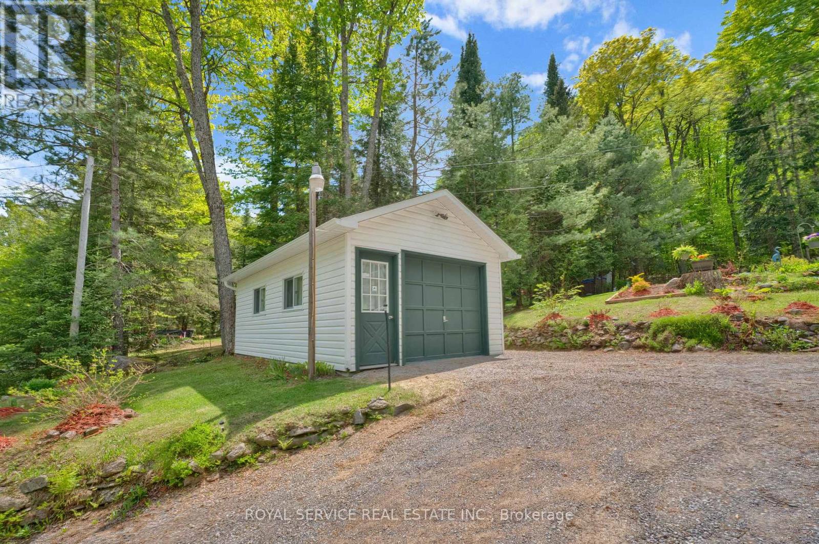 1039 GRACE RIVER ROAD - 3