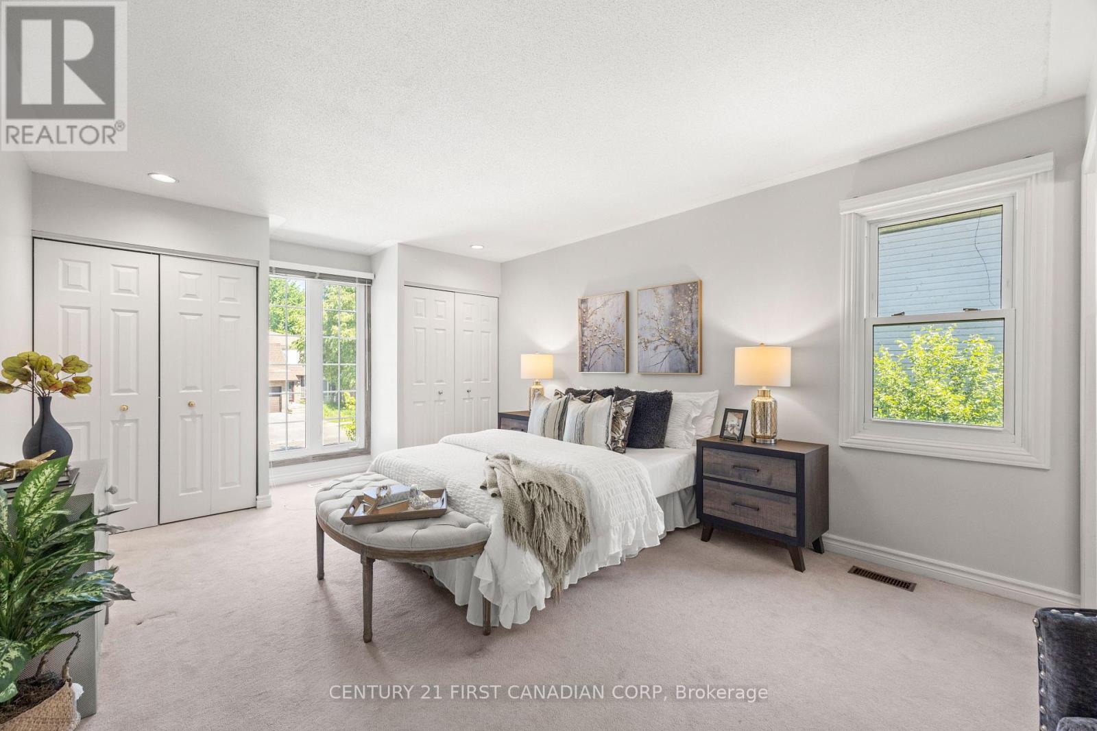 923 FARNHAM ROAD - 22
