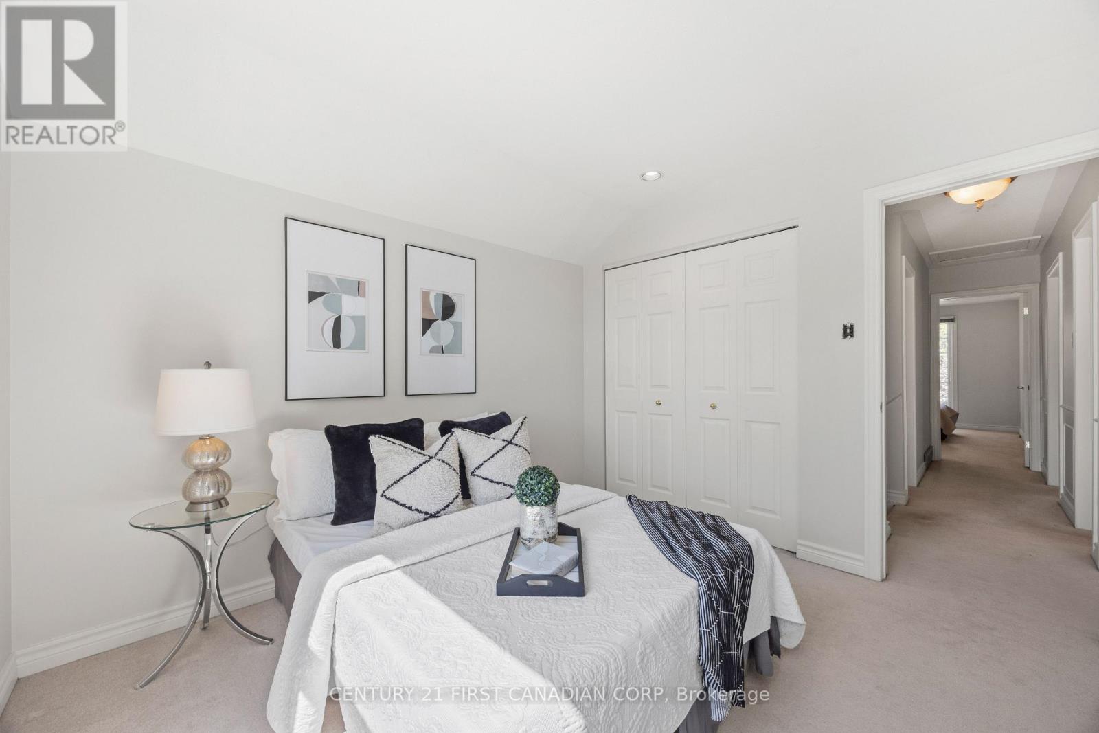 923 FARNHAM ROAD - 27