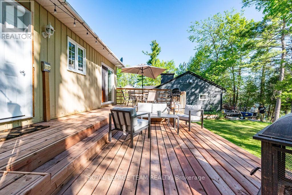 7 SIMMONS DRIVE - 37