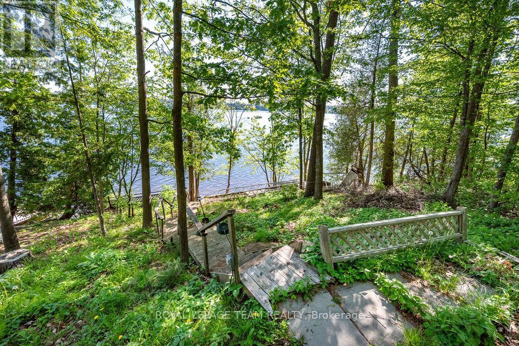 7 SIMMONS DRIVE - 39