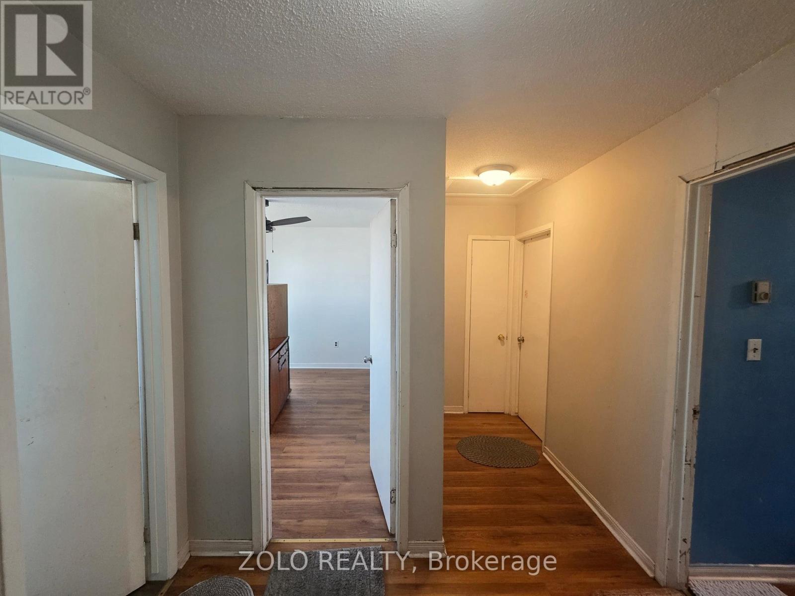 #35 90 ROSEMUND CRESCENT - 16