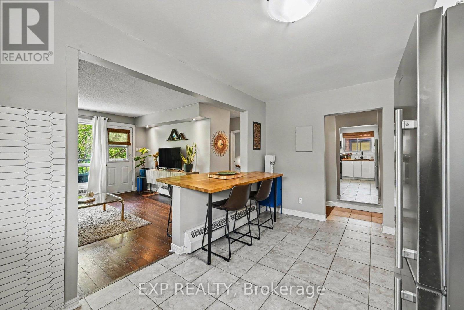 #15 272 BEECHWOOD AVENUE - 11