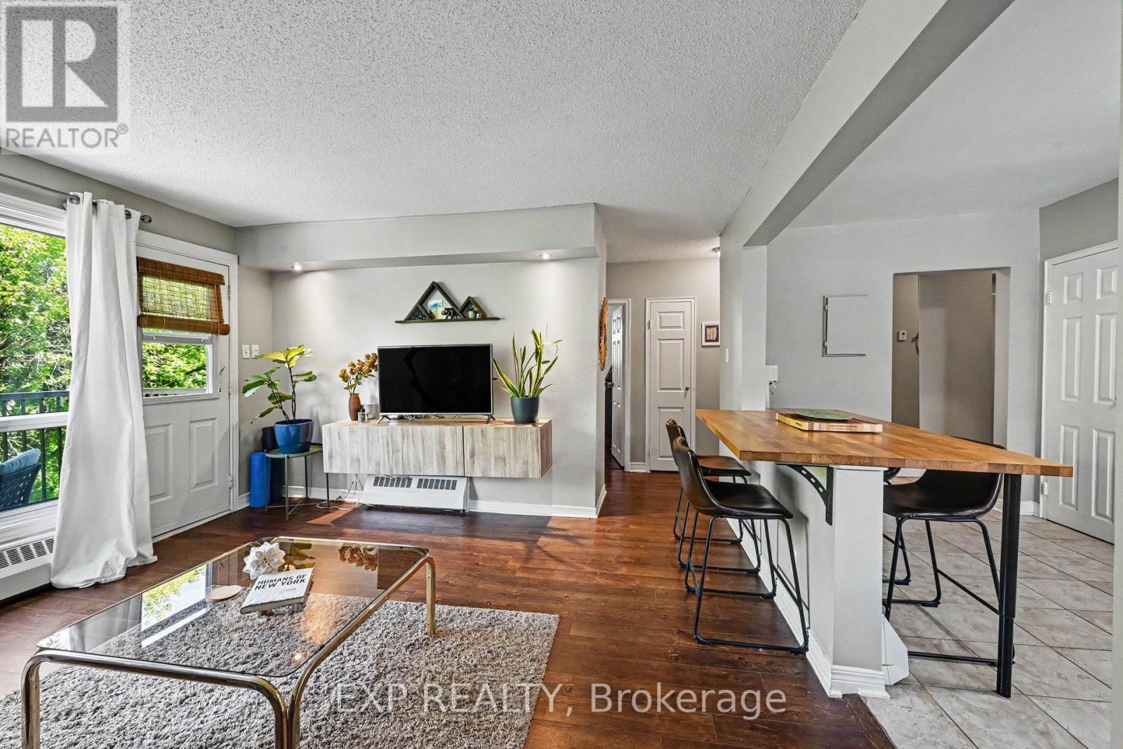 #15 272 BEECHWOOD AVENUE - 13