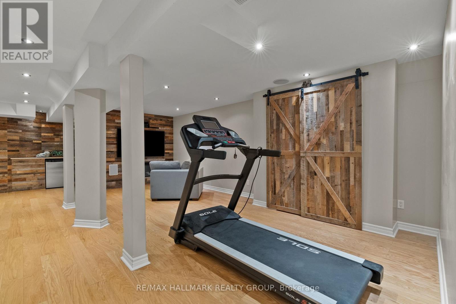 65 ALAMEDA WAY - 31