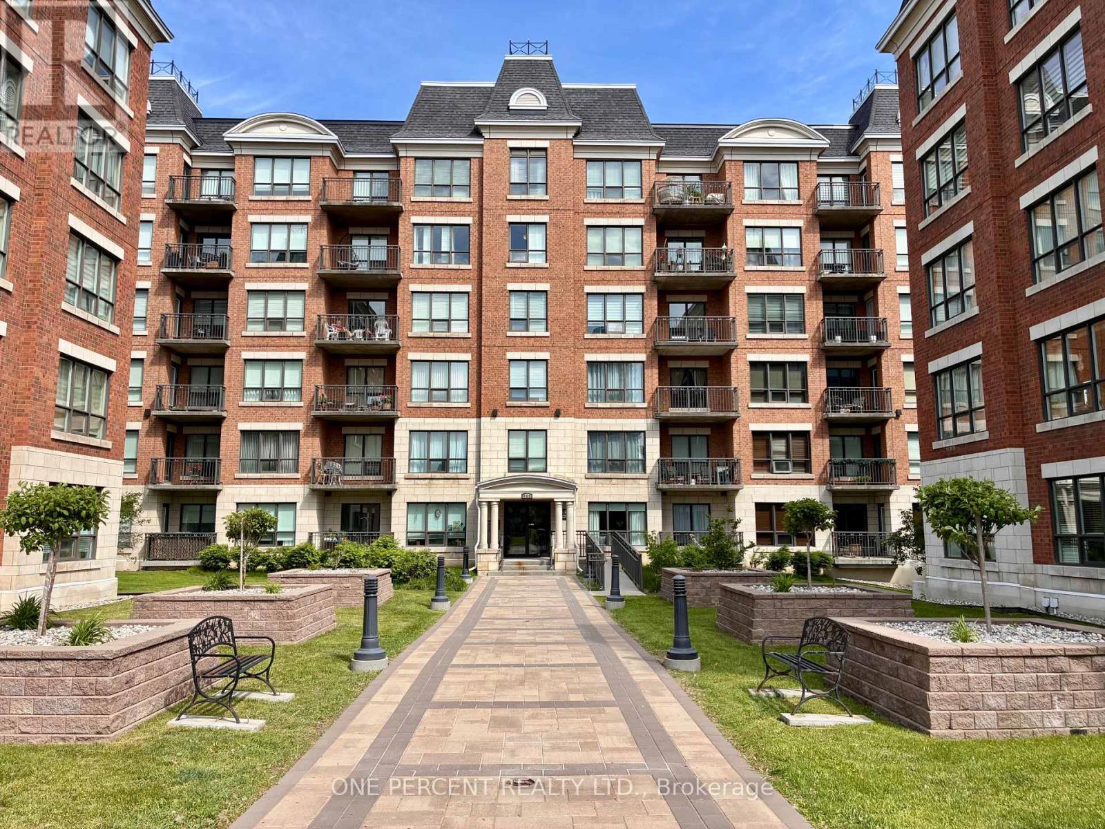 Approaching 955 Beauparc Private