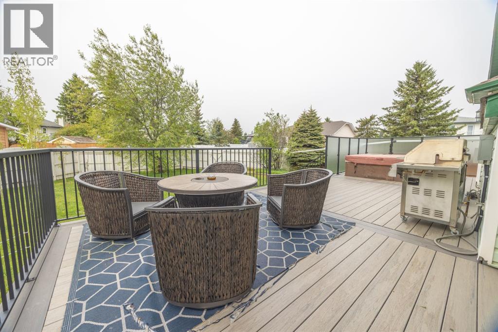35 Maple Walk — photo 35