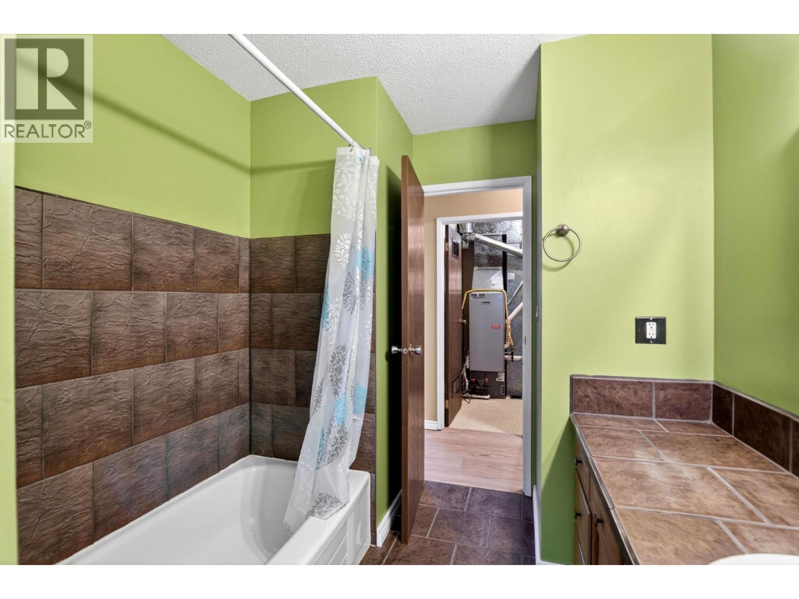  300 Patterson Road, Kelowna