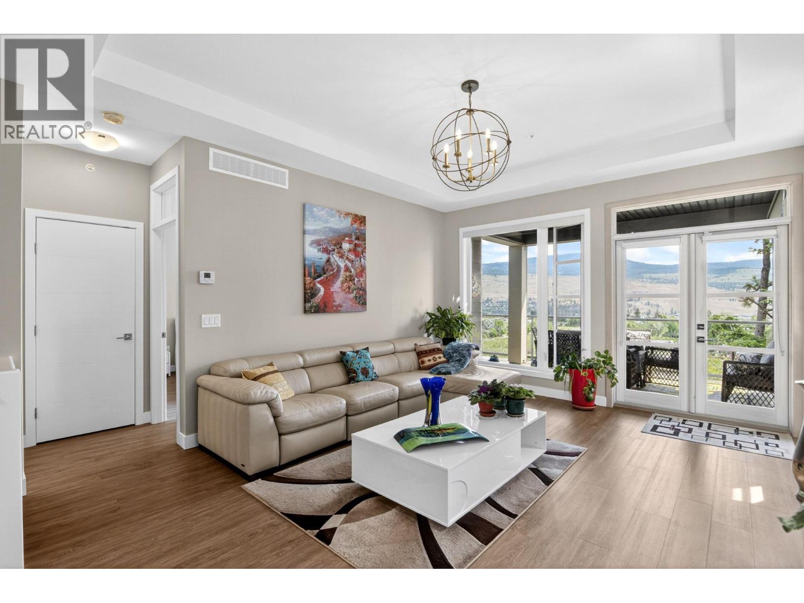 9695 Celeste Road - 18
