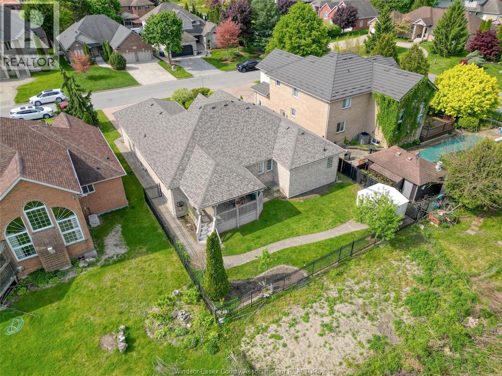2703 LOMBARDY CRESCENT - 49