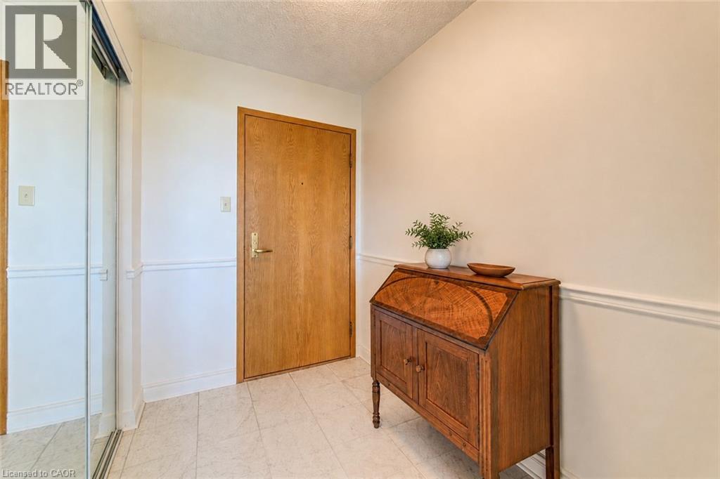 #1907 6 WILLOW Street - 10