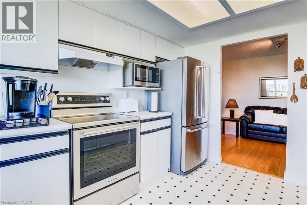 #1907 6 WILLOW Street - 18