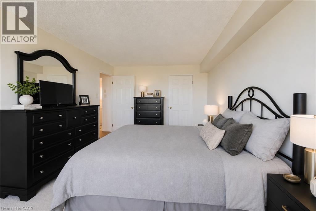 #1907 6 WILLOW Street - 27