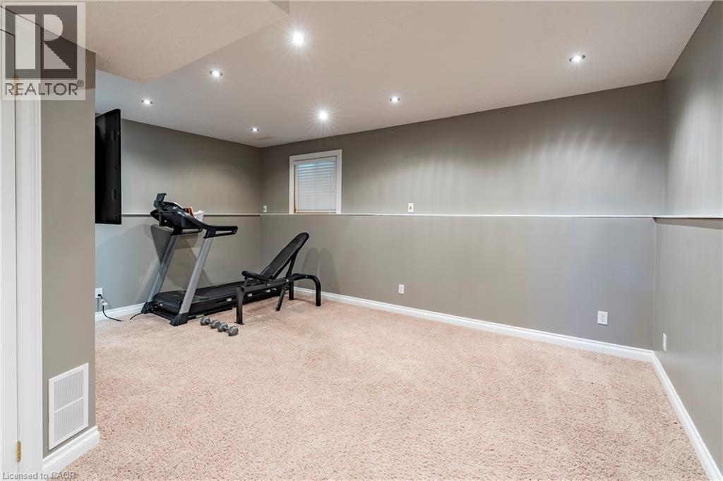26 CHANTILLY Street - 21