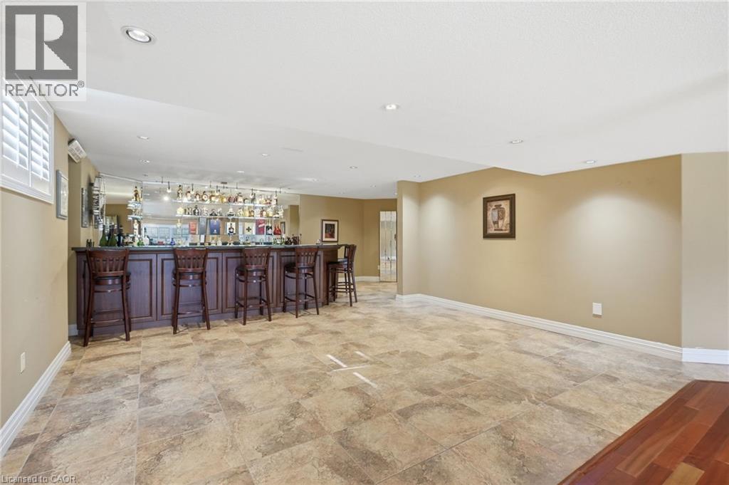 18 CURTIS Crescent - 39