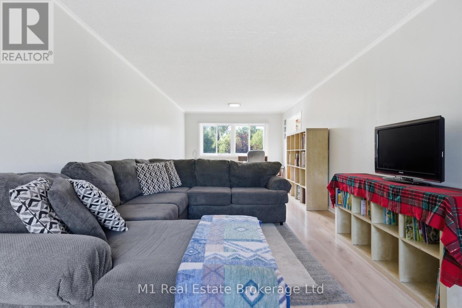#85 295 WATER STREET - 12