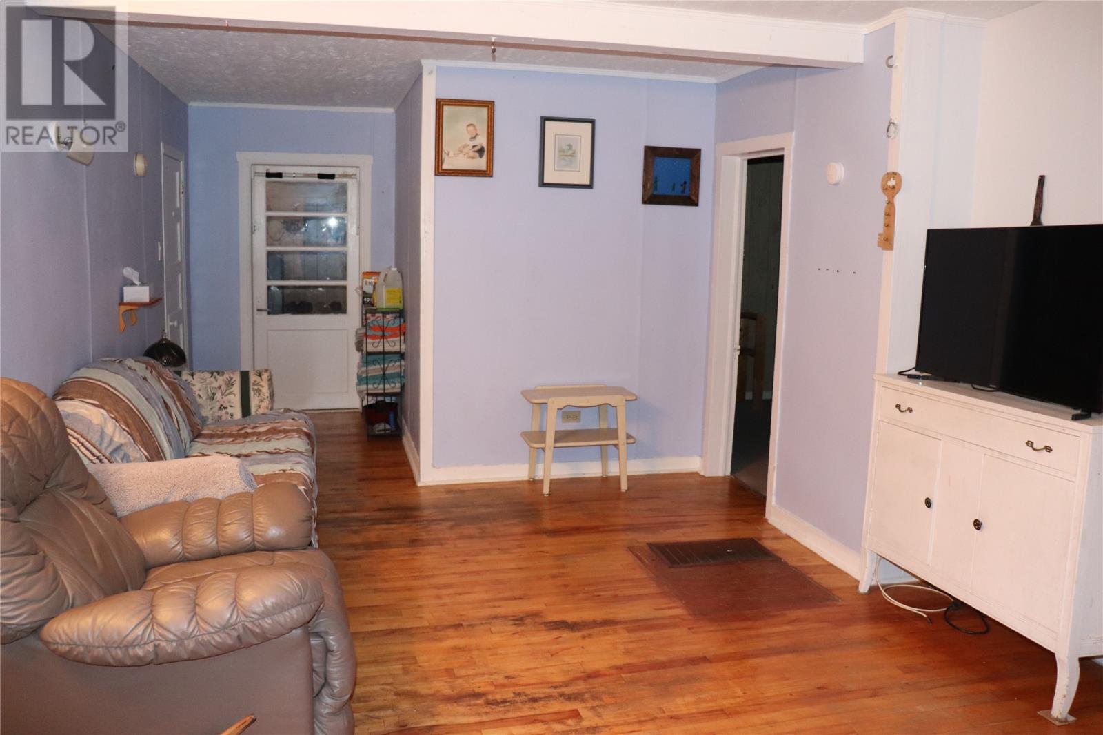 61-63 Hillview Avenue - 20