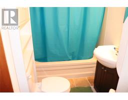 61-63 Hillview Avenue thumbnail 12
