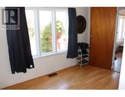 61-63 Hillview Avenue thumbnail 18