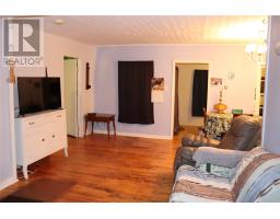 61-63 Hillview Avenue thumbnail 19