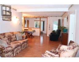 61-63 Hillview Avenue thumbnail 5