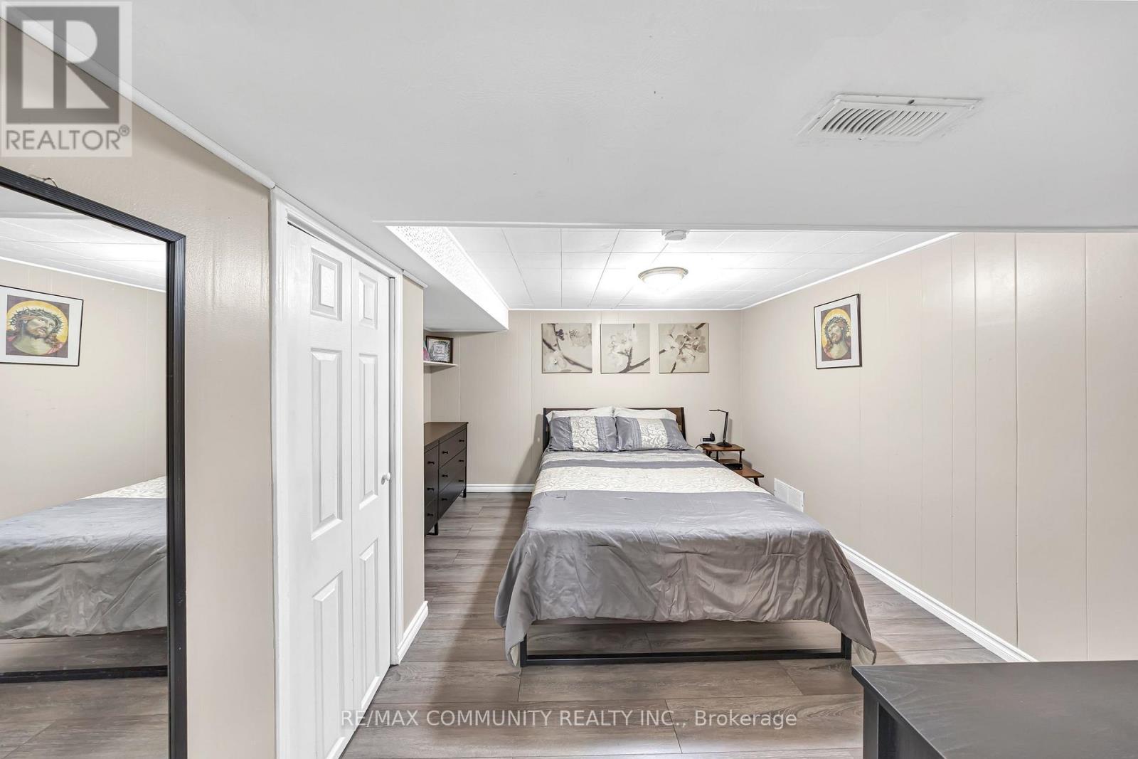 31 KILBRIDE ROAD - 33