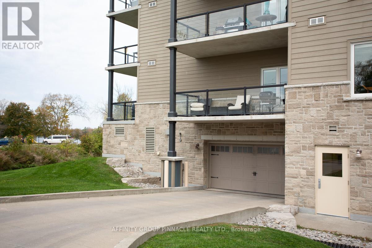 #103 94 FRANCIS STREET W - 34