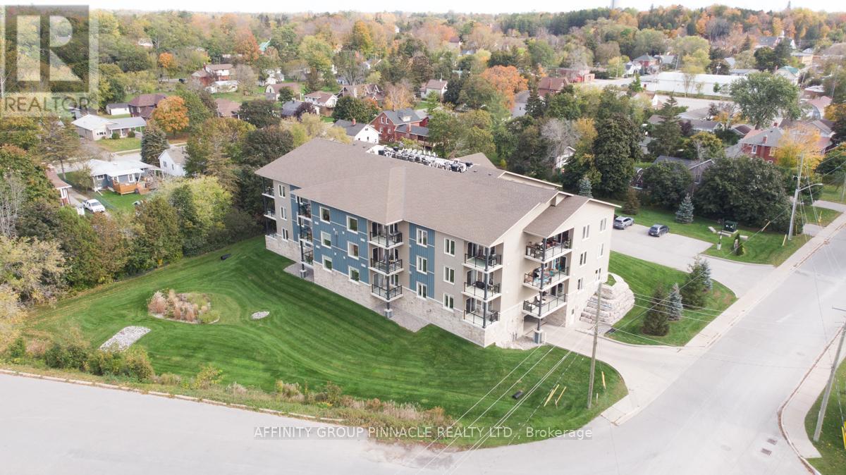 #103 94 FRANCIS STREET W - 40