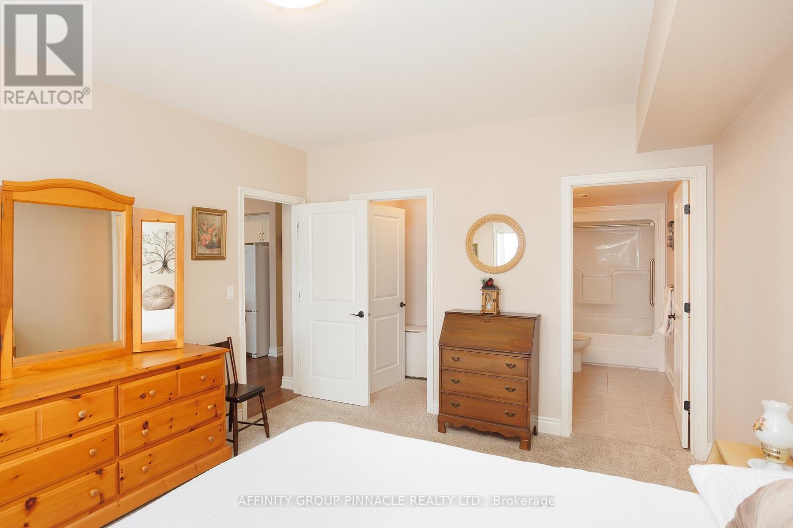 #103 94 FRANCIS STREET W - 24