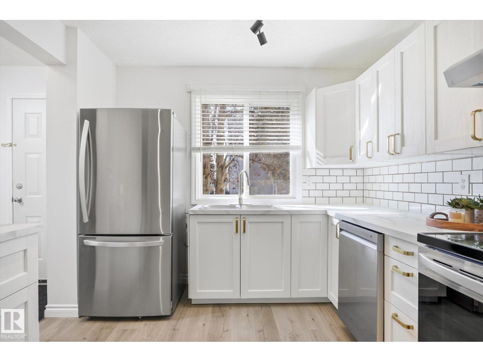 857 ERIN PL NW - 10