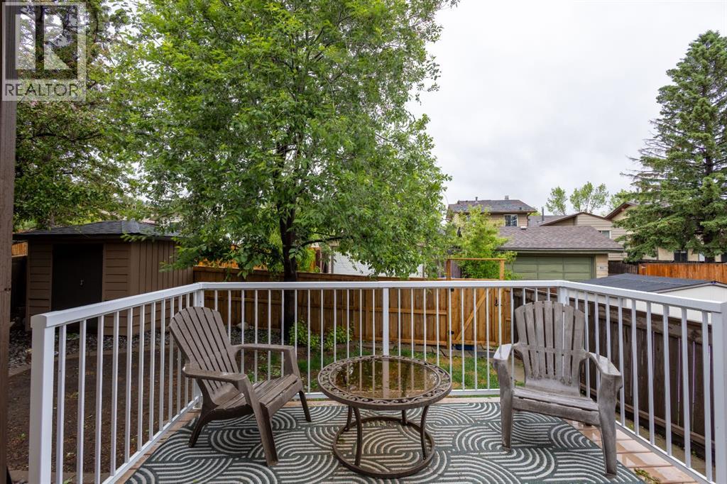 62 Berkley Close NW - 12