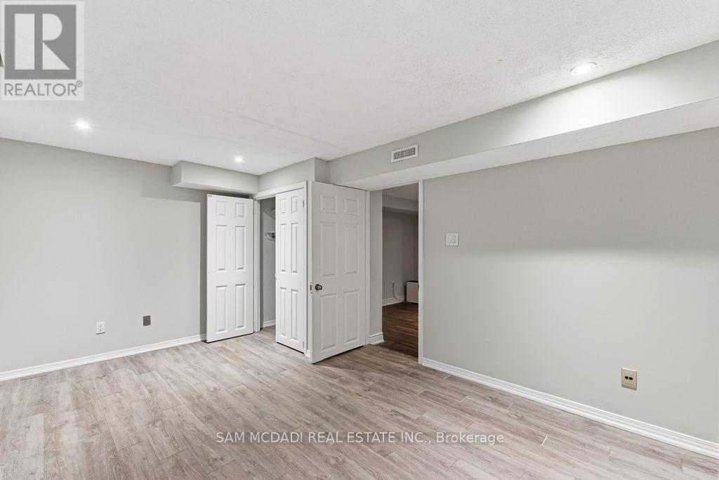 6643 MOCKINGBIRD LANE - 37