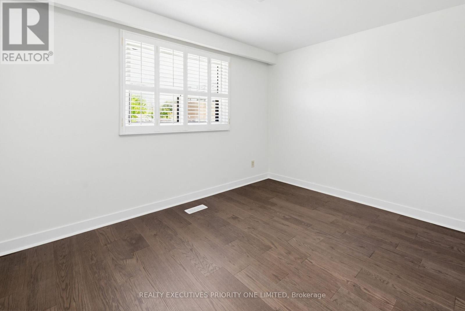 55 PICARO DRIVE - 21