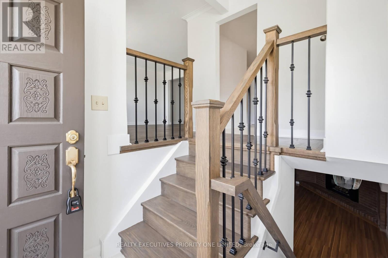 55 PICARO DRIVE - 4