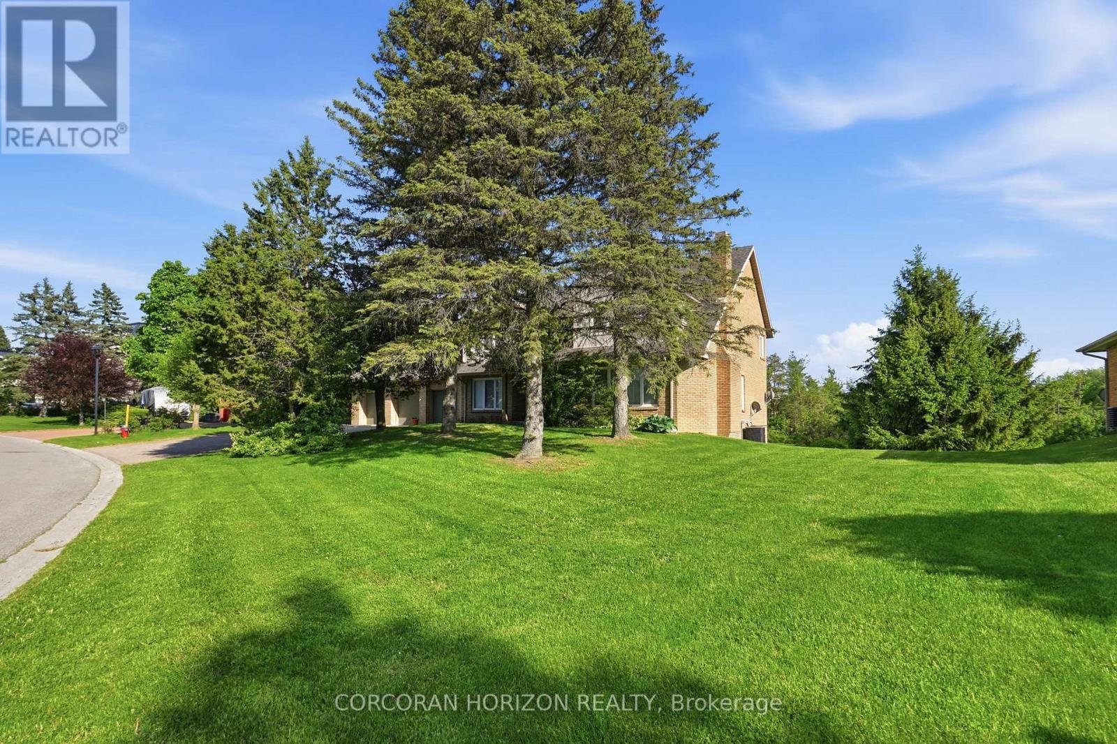 18 CURTIS CRESCENT - 41
