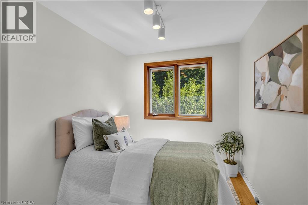 6 MITCHELL Court - 19